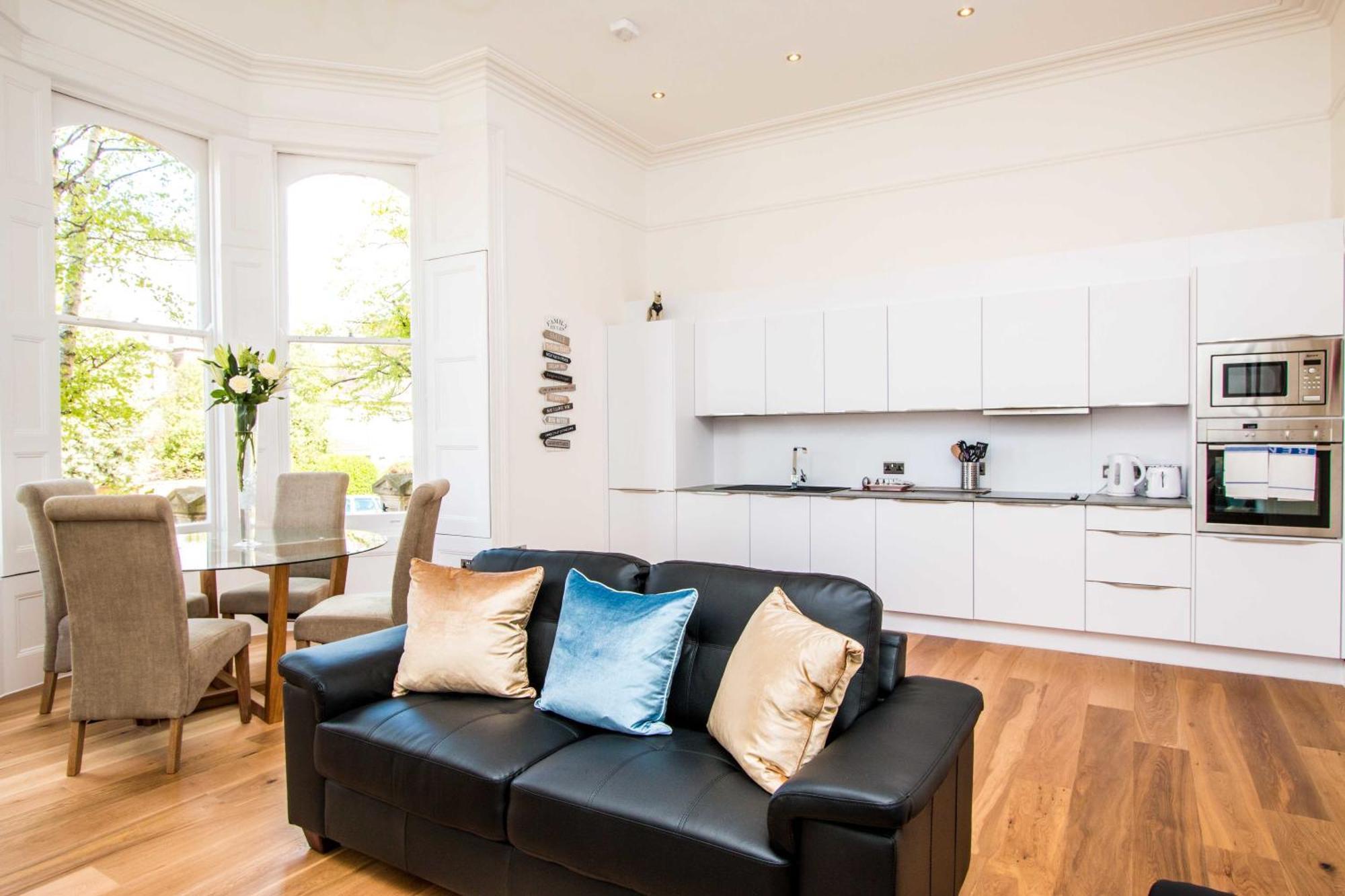 Beaufort House Apartments From Your Stay 브리스틀 객실 사진